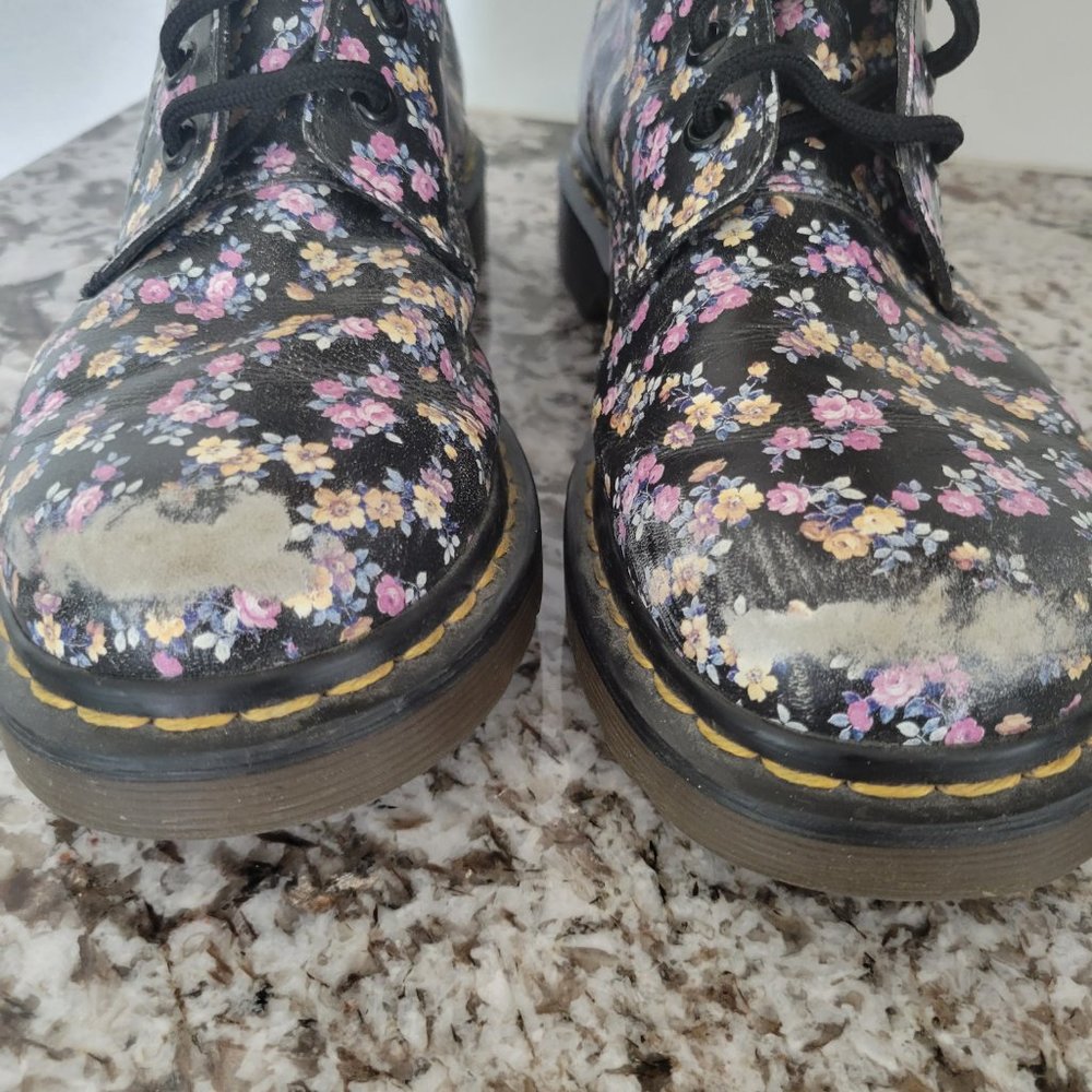 Dr. Marten Floral  leather boots size 8 - Picture 2 of 12